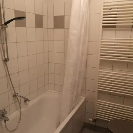Privatroom Small 5 Min From Railstation Accommodatie bij particulieren Koblenz (Rhineland-Palatinate)